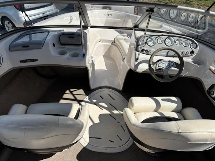 #24431-•-2007-tracker-tahoe-boat-image-8