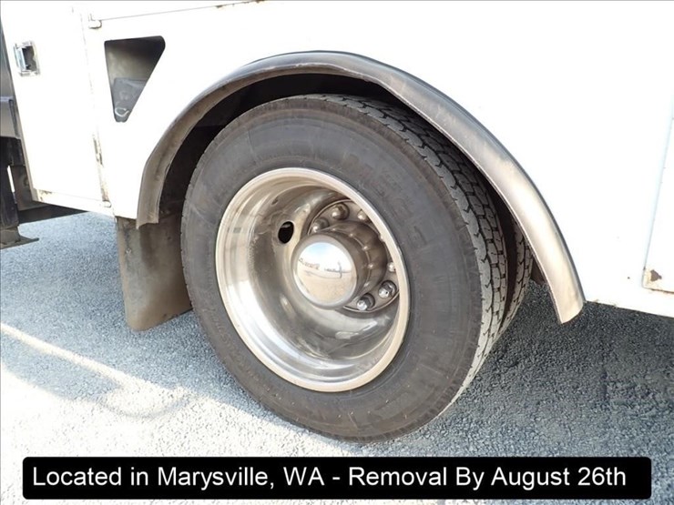 2003-international-durastar-4300-image-31