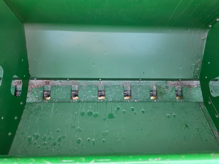 2002-john-deere-1590-image-11