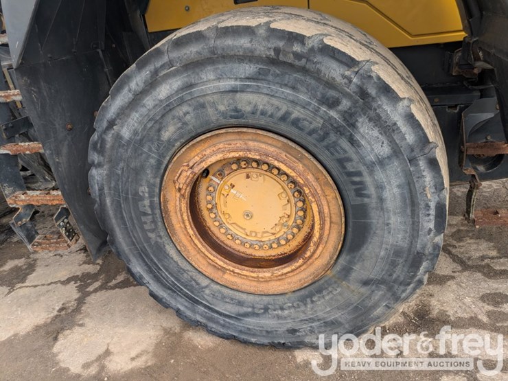 2015-komatsu-wa500-7-image-6