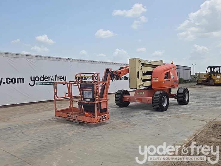 2017-jlg-450aj-image-1