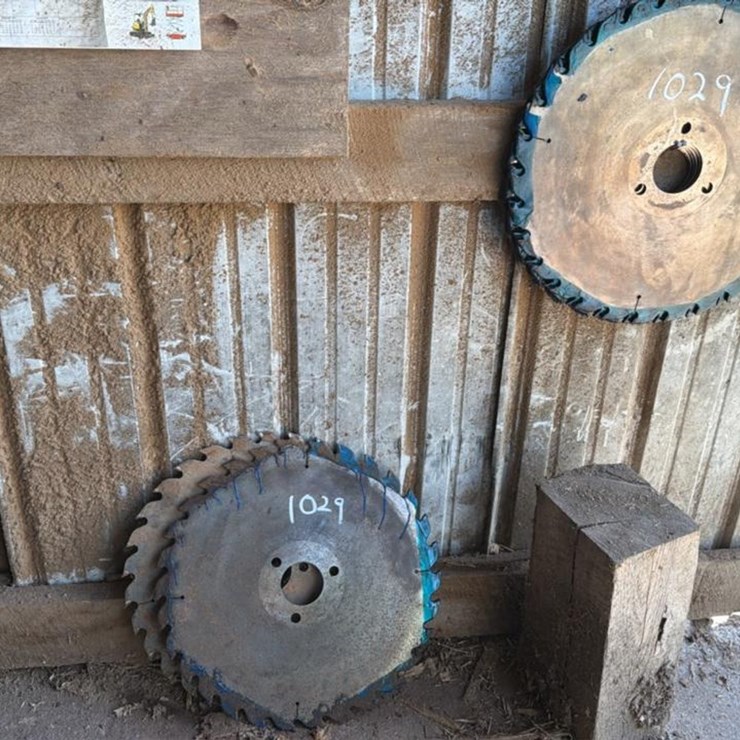 #1029 • Vertical Edger Blades - Frye Lumber Company