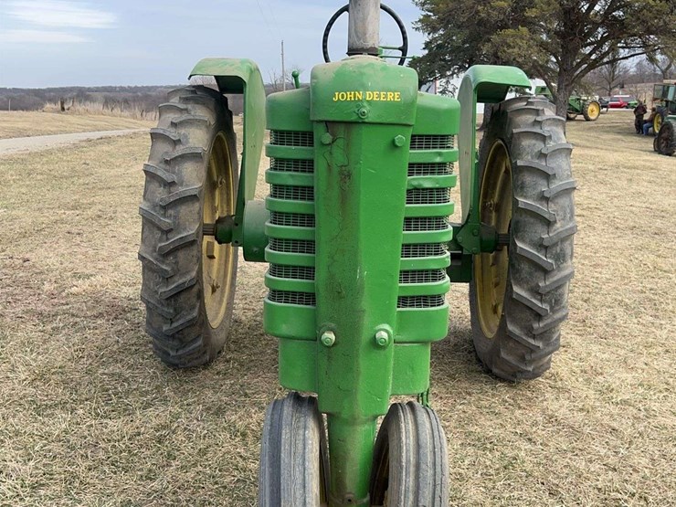 john-deere-model-b-image-8