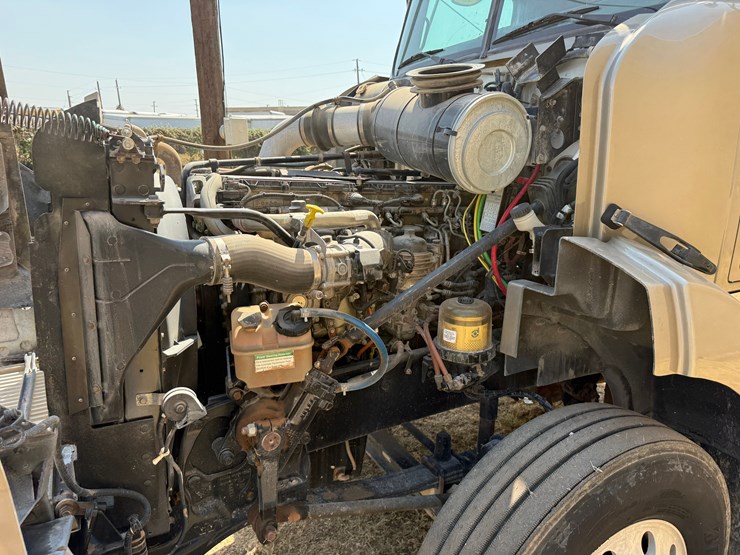 2014-western-star-4900-image-27