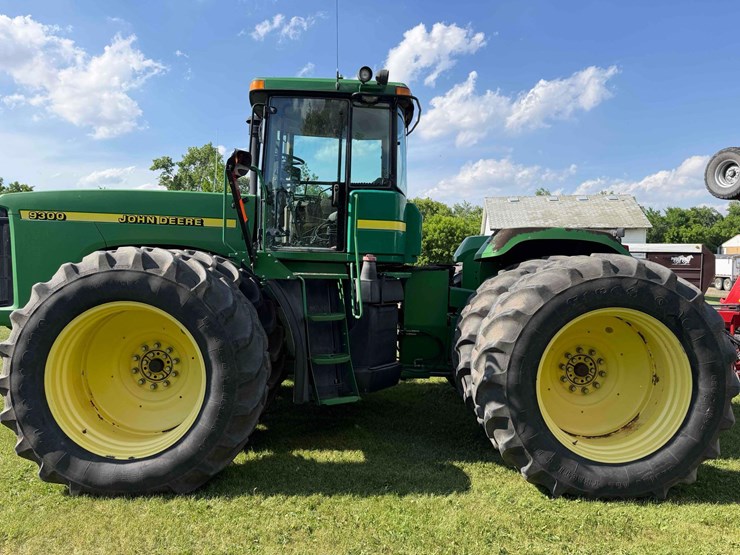 john-deere-9300-image-2