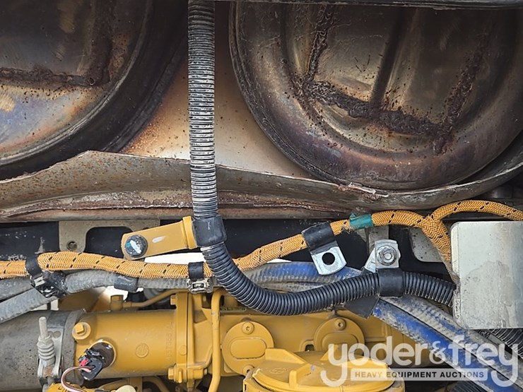 2018-caterpillar-d6n-lgp-image-46