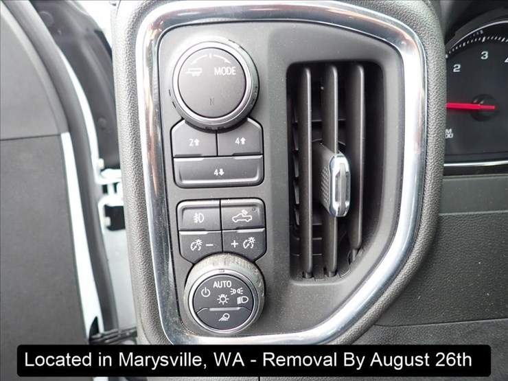 2023-chevrolet-2500-image-11