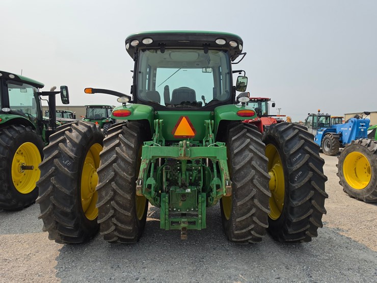 2013-john-deere-7200r-image-12