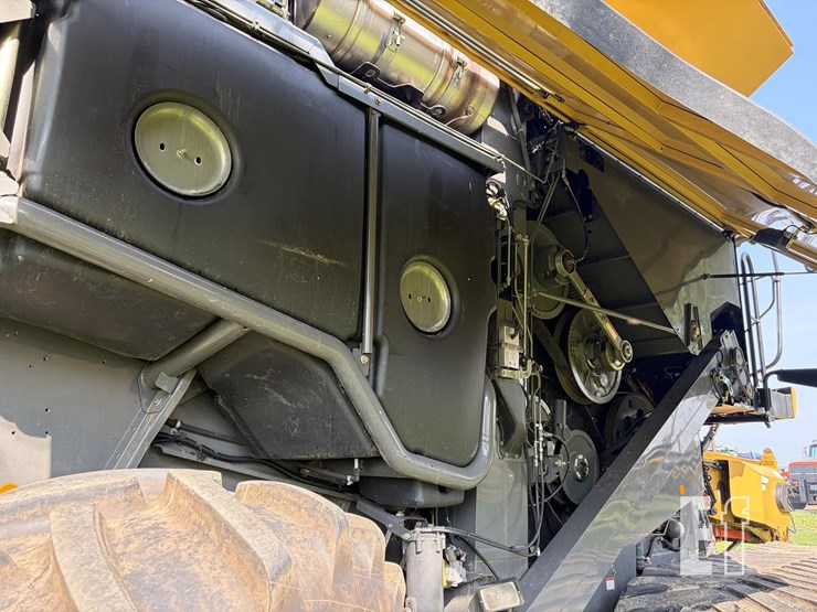 2013-claas-lexion-760-image-27