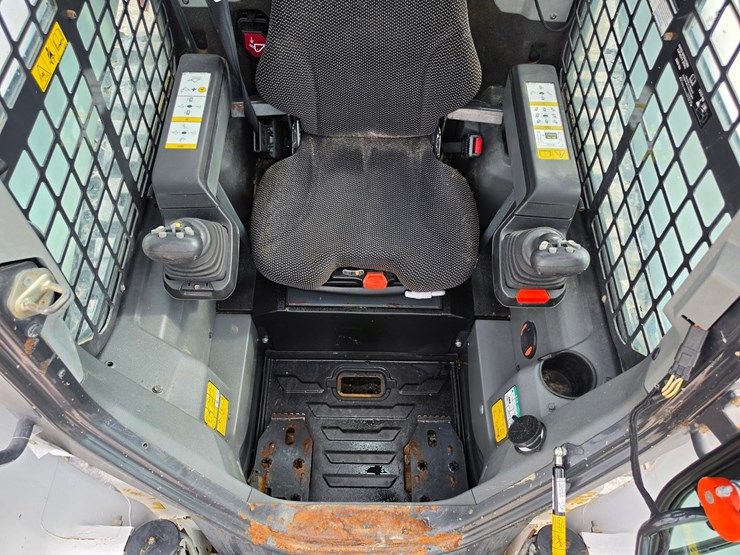 2021-bobcat-t76-image-9