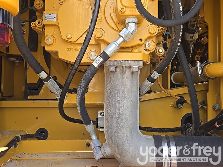 2017-caterpillar-336fl-image-44
