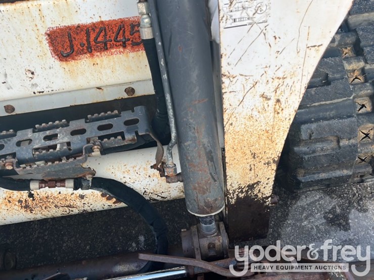 2020-bobcat-t870-image-19