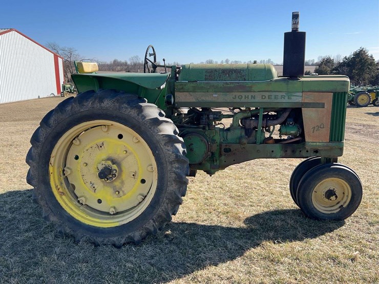 john-deere-720-image-6
