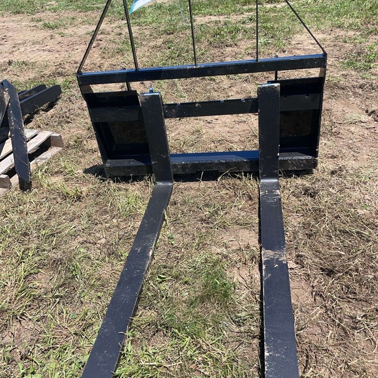 AGT Skid Steer Pallet Forks.