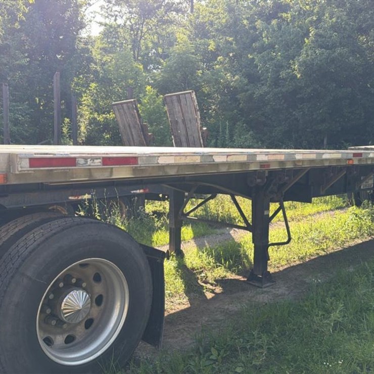 #1034 • 2004 Transcraft Eagle Flat Bed Trailer - Frye Lumber Company