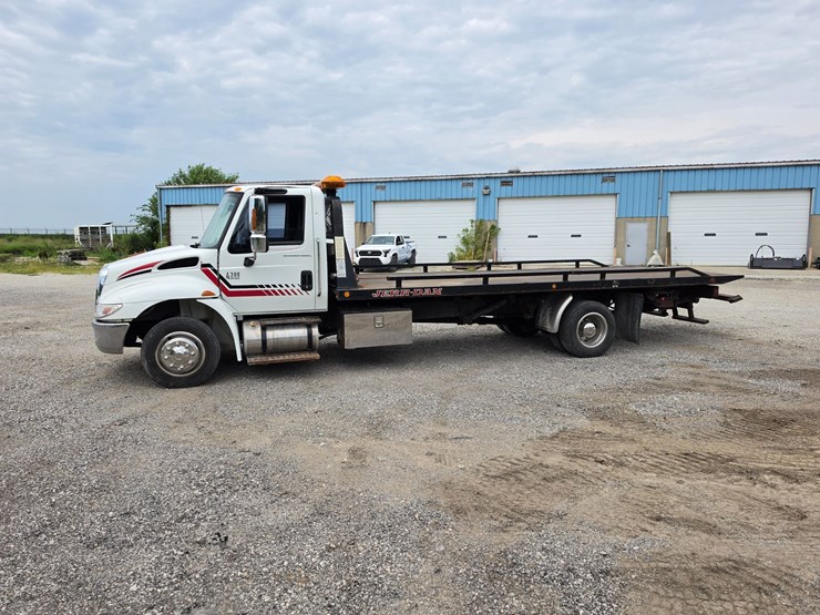 2002-international-durastar-4300-image-5