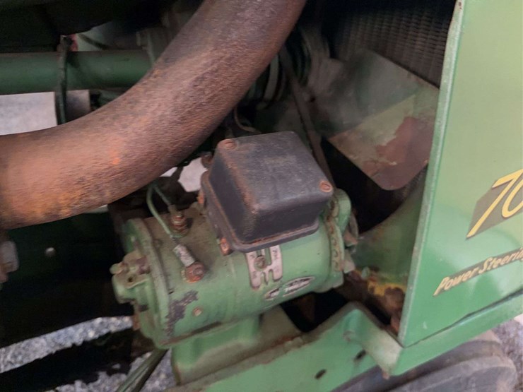 john-deere-70-image-24