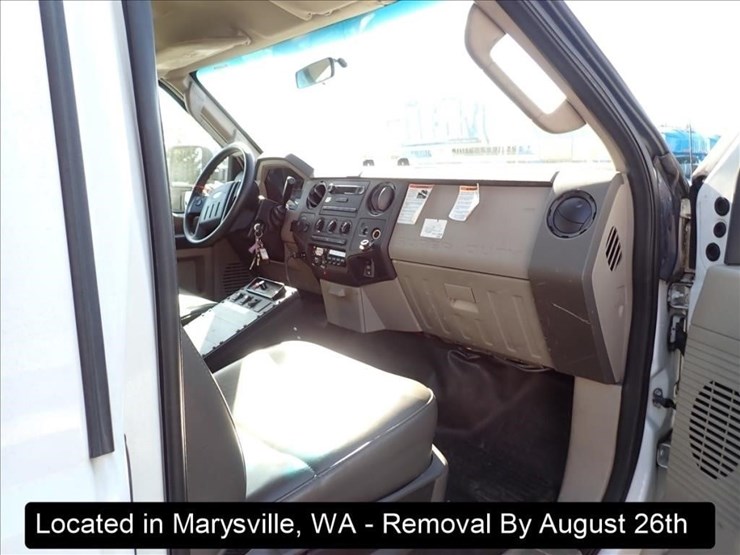 2009-ford-f550-image-13