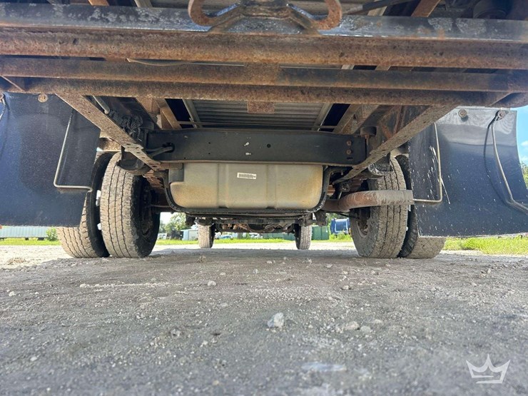 2017-ford-e350-image-22