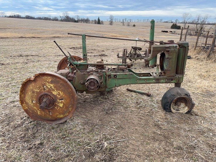 john-deere-b-image-6