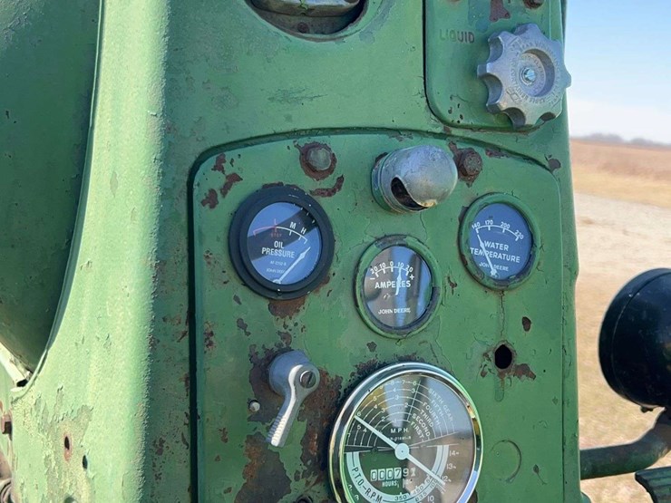 john-deere-720-image-48