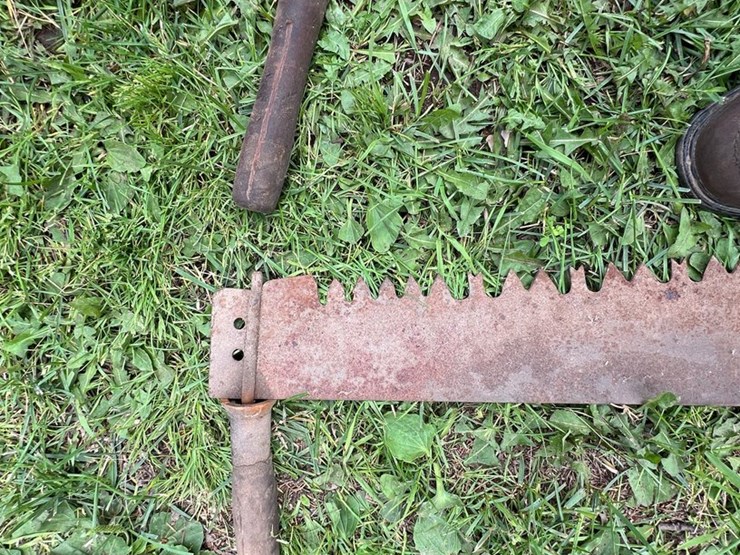 #9957-•-(2)-66"-two-man-saws-image-4