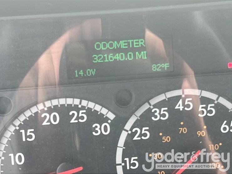 2017-freightliner-cascadia-113-image-20