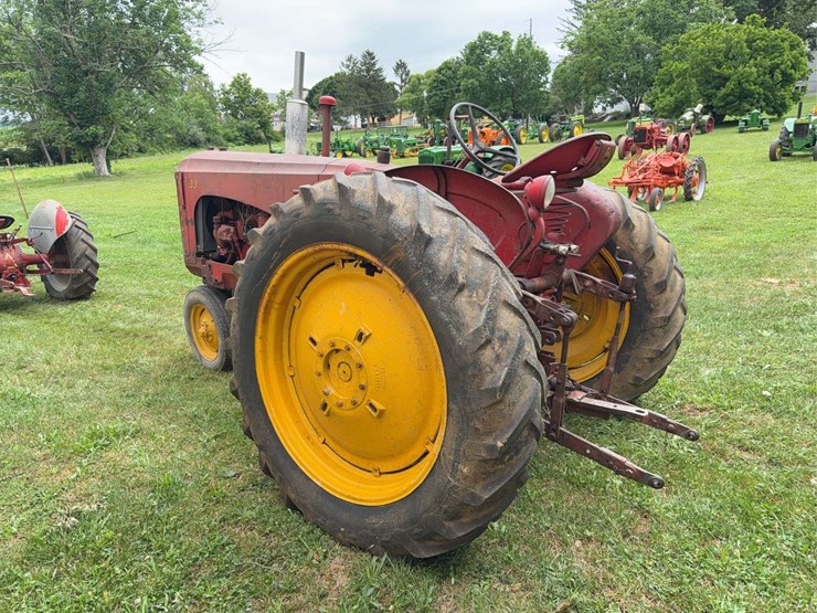 massey-ferguson-33-image-3