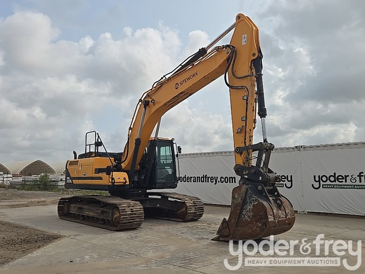 2018-hyundai-hx260l-image-7