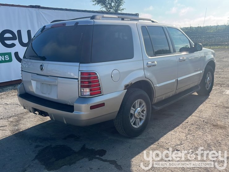 2002-mercury-mountaineer-image-6