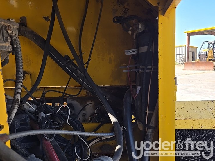 2016-superior-broom-dt80-image-43