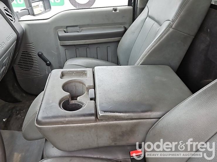 2014-ford-f350-sd-image-31