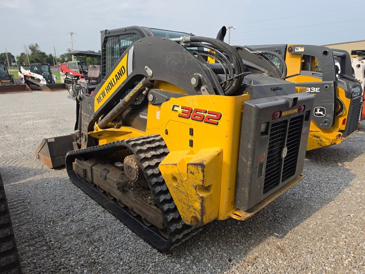 2021-new-holland-c362-image-19