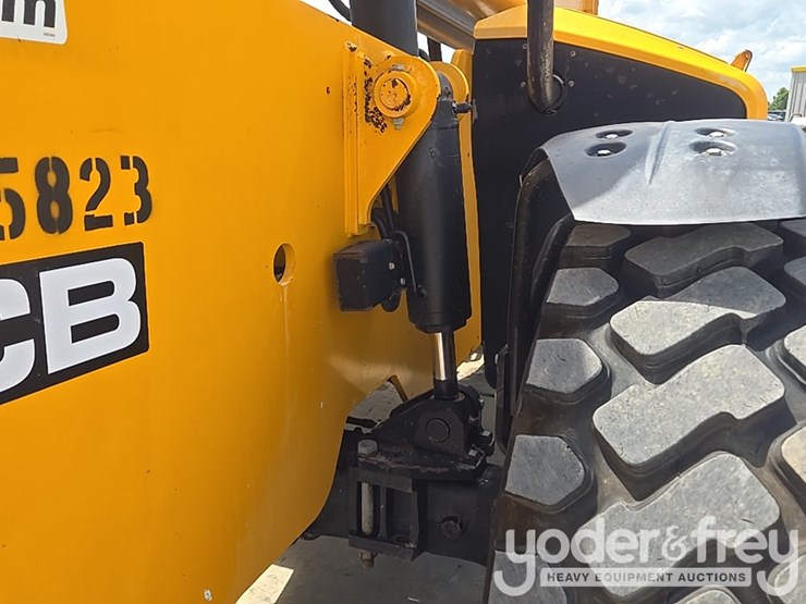 2019-jcb-510-56-image-30