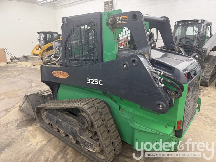 2019-deere-325g-image-7