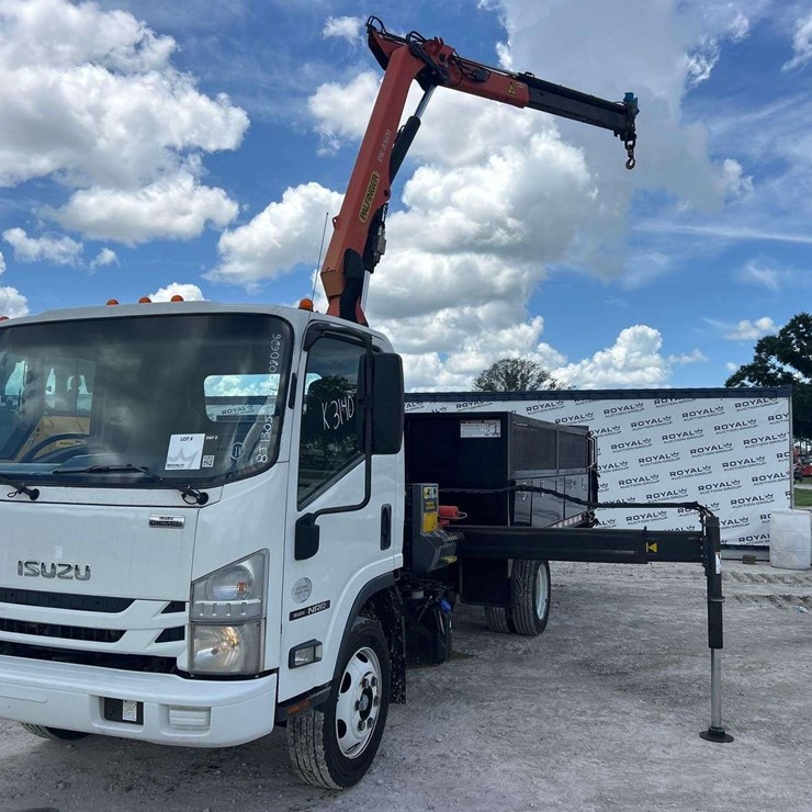 2016 ISUZU NRR
