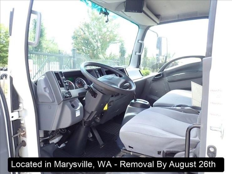 2016-isuzu-nrr-image-9