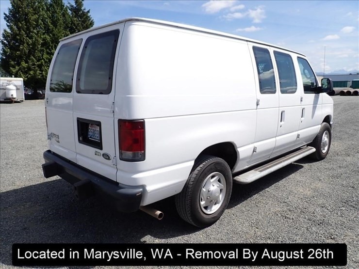 2011-ford-e250-image-13