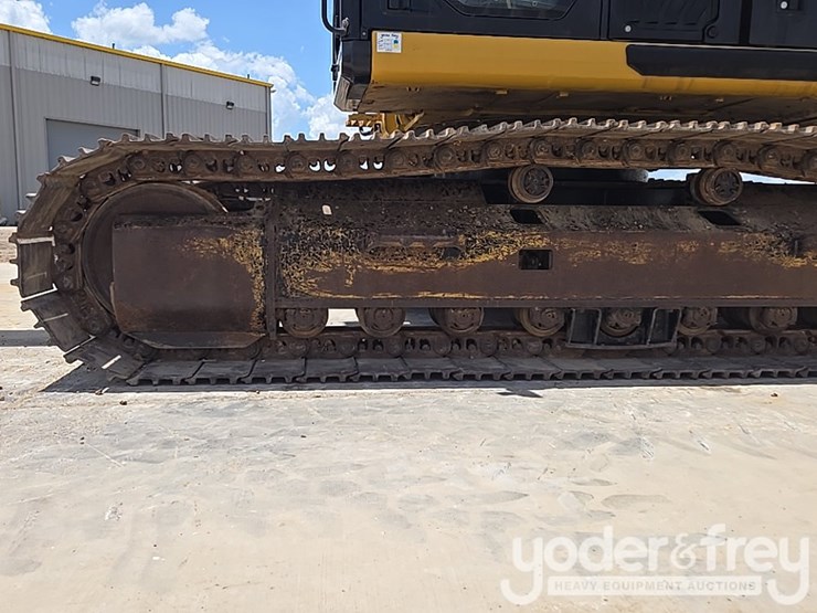 2017-caterpillar-336fl-image-10