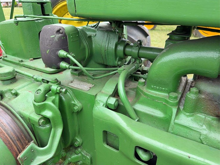 john-deere-model-b-image-21