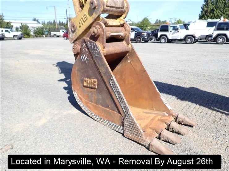 1997-john-deere-230-image-3