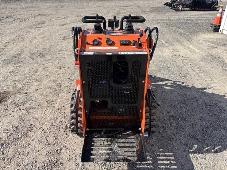 2026-future-ft36c-mini-compact-track-loader-image-5
