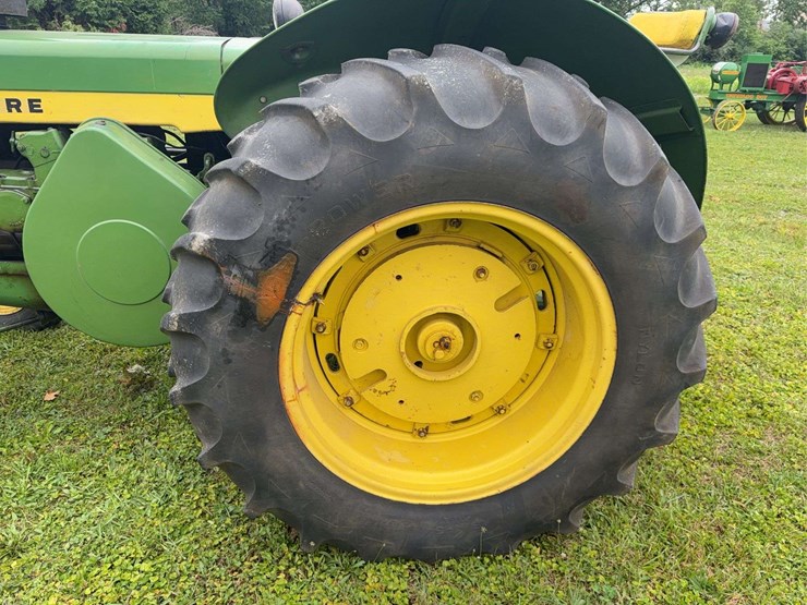 1959-john-deere-830-image-15
