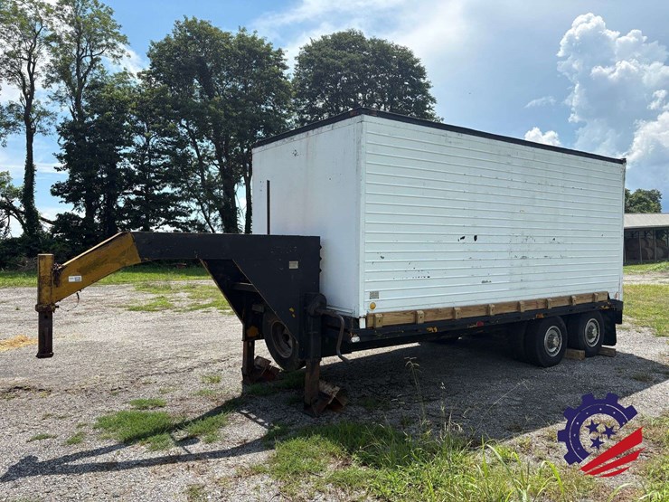 jobsite-fuel-tank-&-dual-t/a-storage-gooseneck-trailer-image-1
