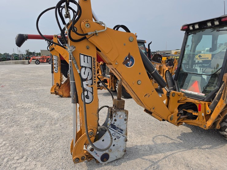 2012-case-580sn-image-20