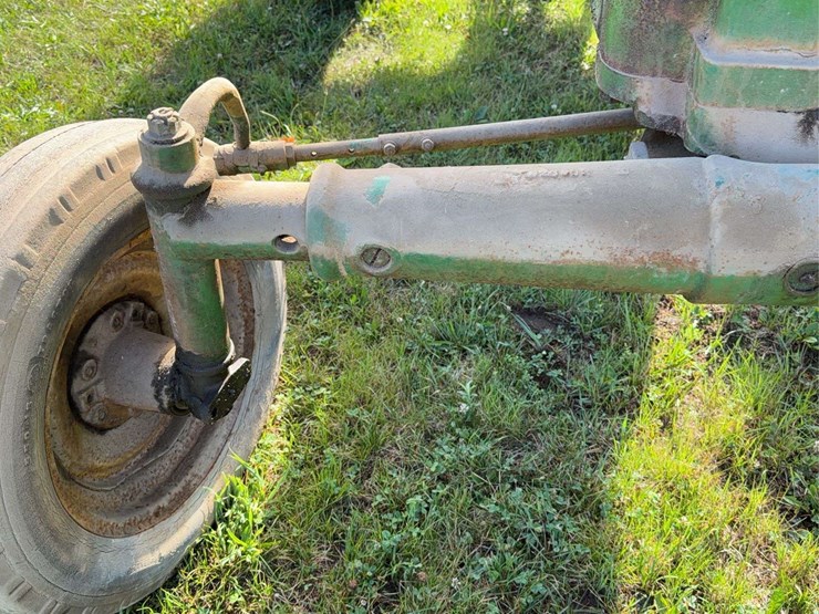 john-deere-model-b-image-16