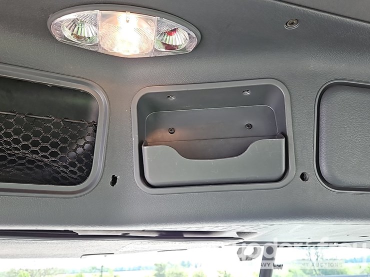 2019-freightliner-cascadia-125-image-24