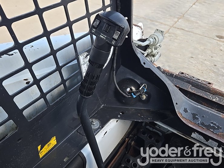 2019-bobcat-s450-image-36
