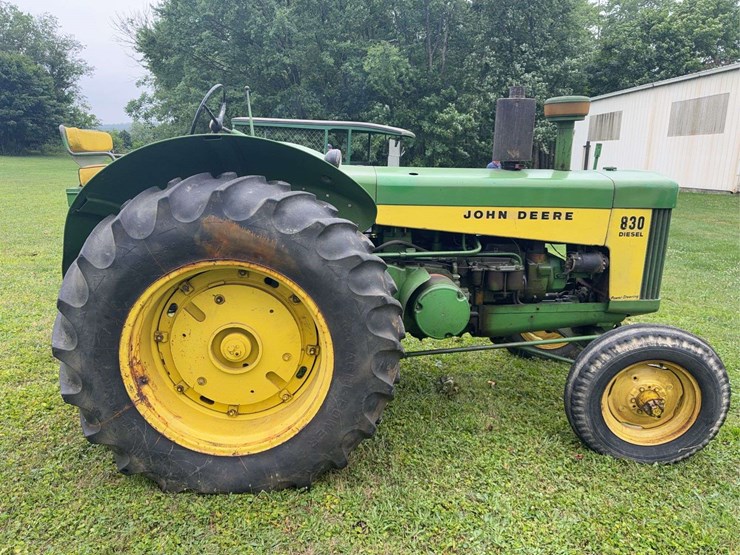 1959-john-deere-830-image-6