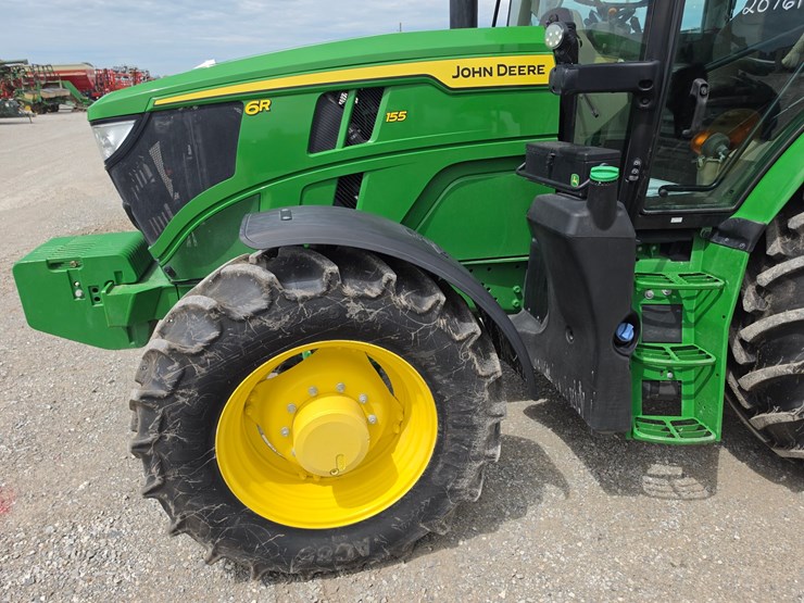 2024-john-deere-6r-155-image-4